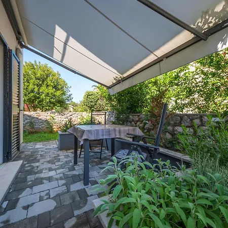 Artatore-1 By Interhome