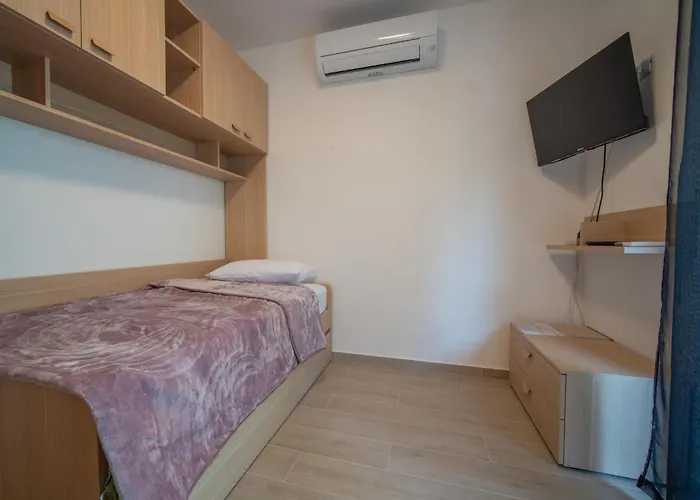 Artatore-1 By Interhome Apartman Mali Lošinj